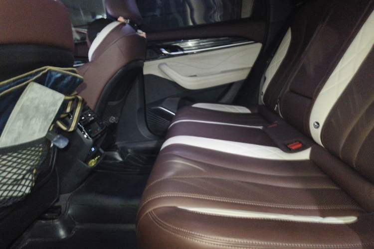 Used Geely Auto Monjaro L 2021 2.0TD High-Power Automatic All-Wheel-Drive Flagship Version Left Rear Seat