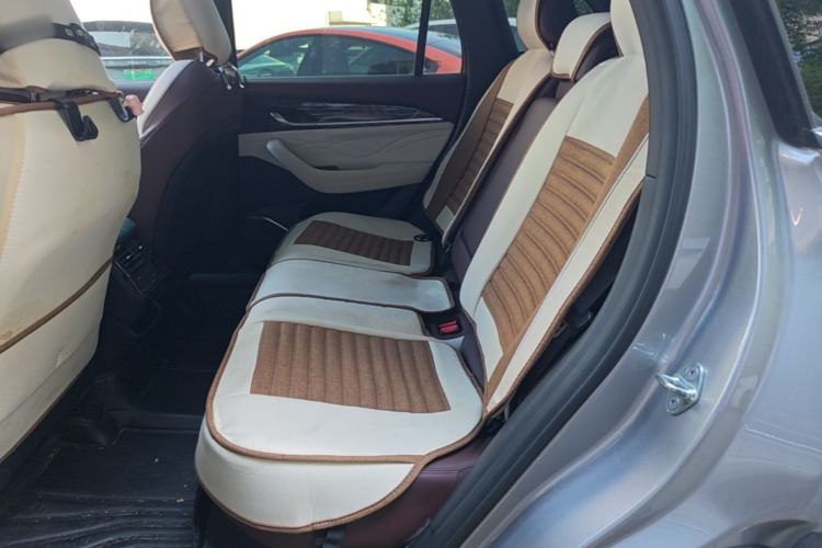 Used Geely Auto Monjaro L 2021 2.0TD DCT EVO Two-Wheel Drive Smart Luxury Version Left Rear Seat