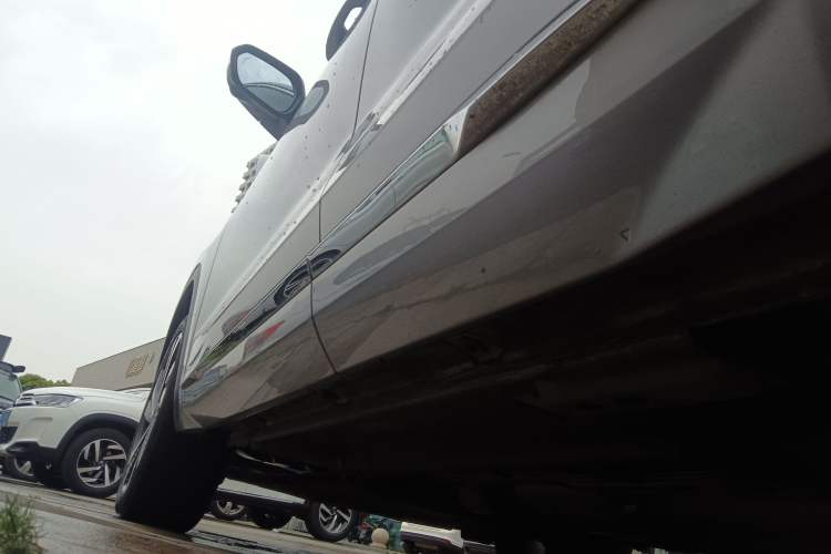 Used Geely Auto Monjaro L 2021 2.0TD DCT EVO Two-Wheel Drive Smart Luxury Version Left Side Sill