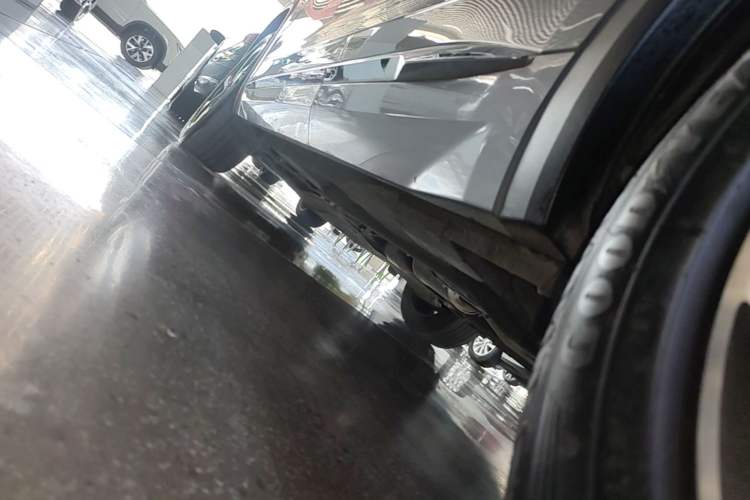 Used Geely Auto Monjaro L 2021 2.0TD DCT EVO Two-Wheel Drive Prestige Version Left Side Sill