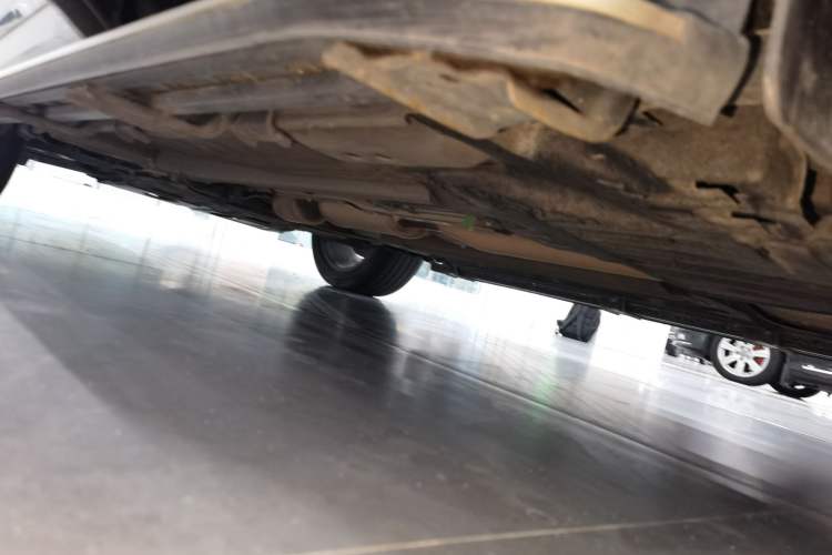 Used Geely Auto Monjaro L 2021 2.0TD DCT EVO Two-Wheel Drive Prestige Version Left Side Sill