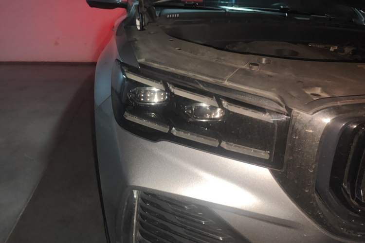 Used Geely Auto Monjaro L 2021 2.0TD DCT EVO Two-Wheel Drive Prestige Version Right Front Headlight