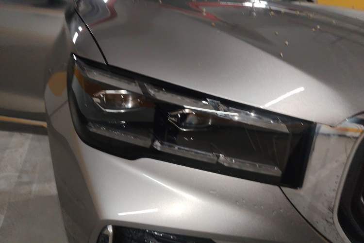 Used Geely Auto Monjaro L 2021 2.0TD DCT EVO Two-Wheel Drive Smart Luxury Version Right Front Headlight
