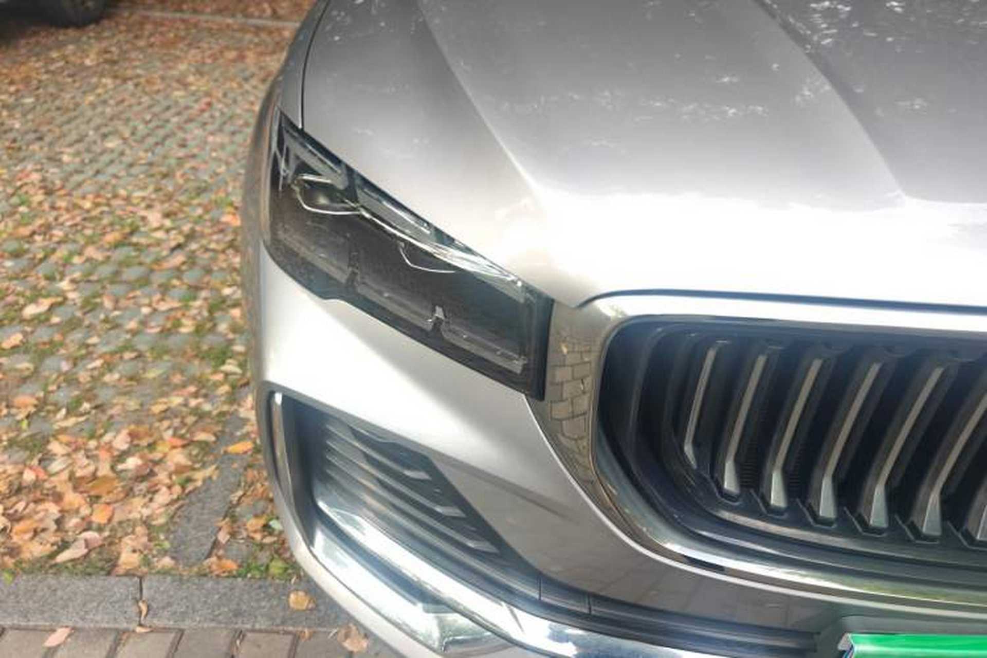 Used Geely Auto Monjaro L 2021 2.0TD High-Power Automatic All-Wheel Drive Luxury Version Right Front Headlight