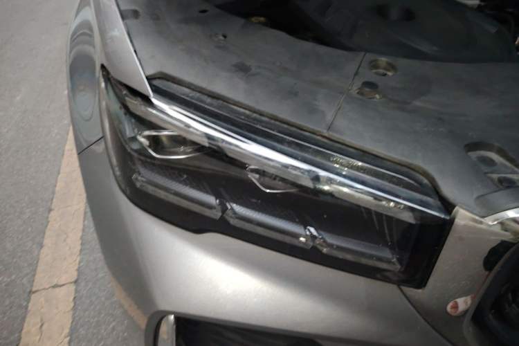 Used Geely Auto Monjaro L 2021 2.0TD High-Power Automatic All-Wheel Drive Luxury Version Right Front Headlight