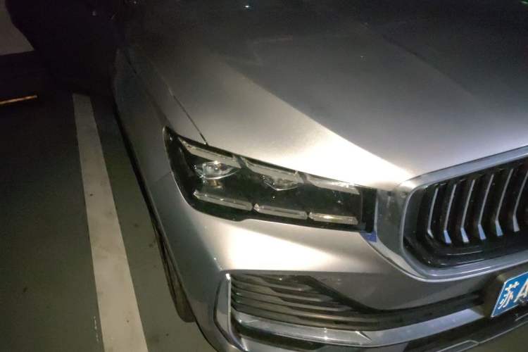 Used Geely Auto Monjaro L 2021 2.0TD DCT EVO Two-Wheel Drive Smart Luxury Version Right Front Headlight