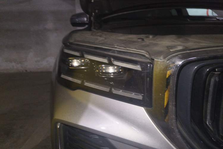 Used Geely Auto Monjaro L 2021 2.0TD High-Power Automatic All-Wheel-Drive Flagship Version Right Front Headlight