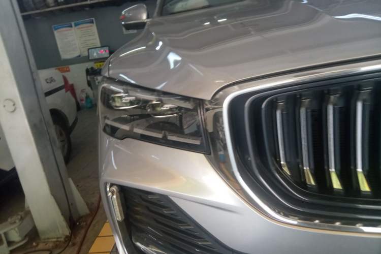 Used Geely Auto Monjaro L 2021 2.0TD High-Power Automatic All-Wheel-Drive Flagship Version Right Front Headlight