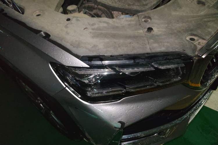 Used Geely Auto Monjaro L 2021 2.0TD DCT EVO Two-Wheel Drive Prestige Version Right Front Headlight