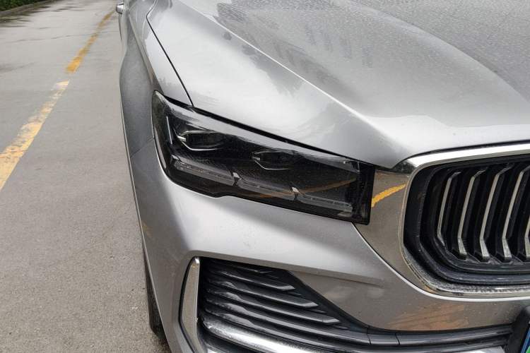 Used Geely Auto Monjaro L 2021 2.0TD DCT EVO Two-Wheel Drive Prestige Version Right Front Headlight