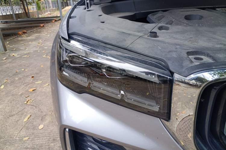 Used Geely Auto Monjaro L 2021 2.0TD DCT EVO Two-Wheel Drive Prestige Version Right Front Headlight