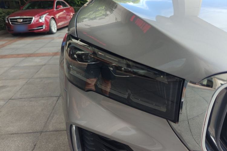 Used Geely Auto Monjaro L 2021 2.0TD DCT EVO Two-Wheel Drive Smart Luxury Version Right Front Headlight
