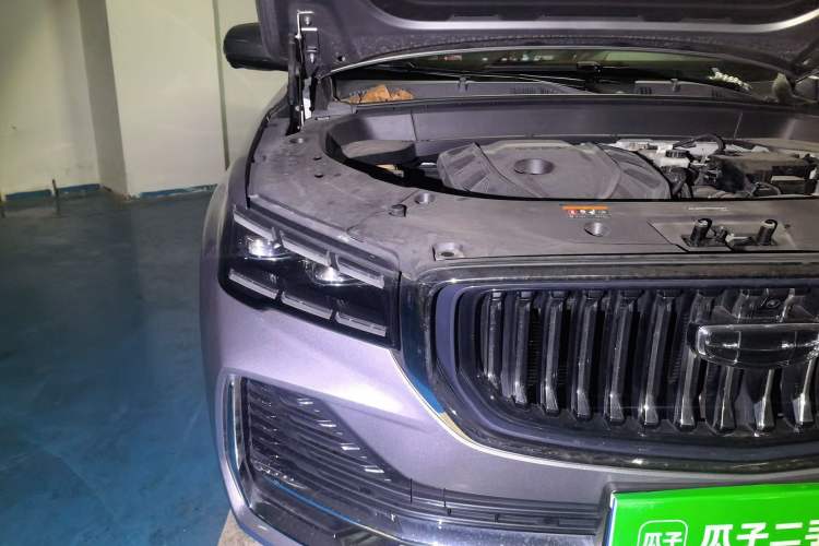 Used Geely Auto Monjaro L 2021 2.0TD DCT EVO Two-Wheel Drive Smart Luxury Version Right Front Headlight