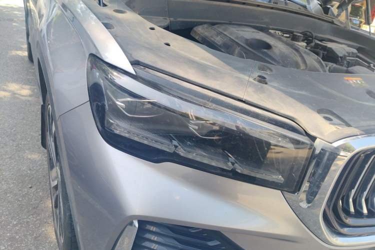 Used Geely Auto Monjaro L 2021 2.0TD DCT EVO Two-Wheel Drive Smart Luxury Version Right Front Headlight