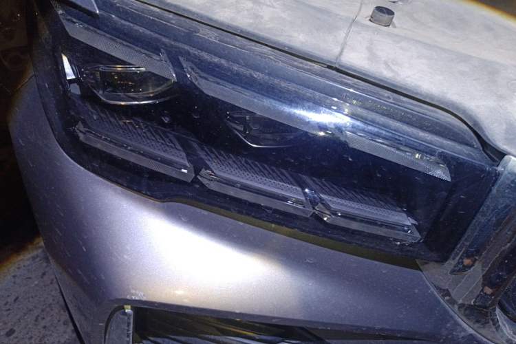 Used Geely Auto Monjaro L 2021 2.0TD High-Power Automatic All-Wheel Drive Luxury Version Right Front Headlight
