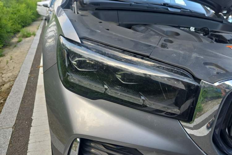 Used Geely Auto Monjaro L 2021 2.0TD DCT EVO Two-Wheel Drive Prestige Version Right Front Headlight