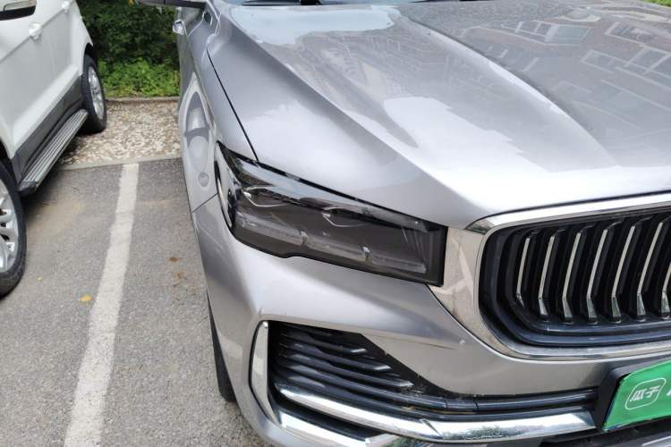 Used Geely Auto Monjaro L 2021 2.0TD High-Power Automatic All-Wheel-Drive Flagship Version Right Front Headlight