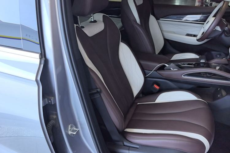 Used Geely Auto Monjaro L 2021 2.0TD DCT EVO Two-Wheel-Drive Flagship Version Right Front Seat