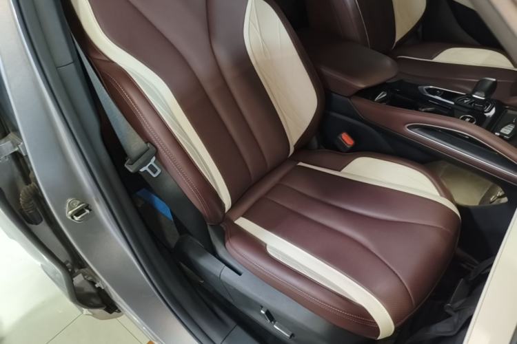 Used Geely Auto Monjaro L 2021 2.0TD DCT EVO Two-Wheel Drive Smart Luxury Version Right Front Seat