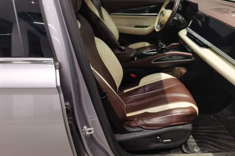 Used Geely Auto Monjaro L 2021 2.0TD DCT EVO Two-Wheel Drive Prestige Version Right Front Seat