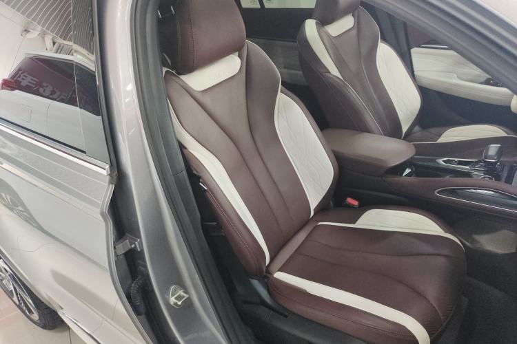 Used Geely Auto Monjaro L 2021 2.0TD DCT EVO Two-Wheel Drive Smart Luxury Version Right Front Seat