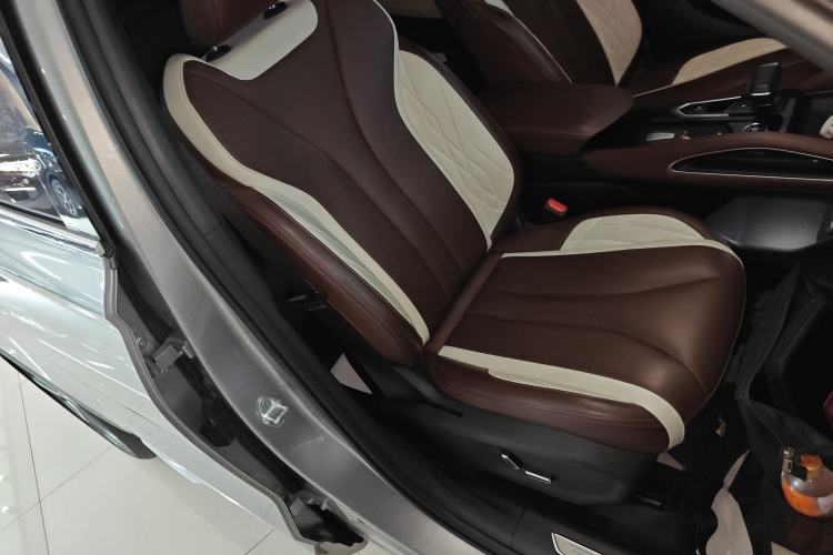 Used Geely Auto Monjaro L 2021 2.0TD DCT EVO Two-Wheel Drive Prestige Version Right Front Seat