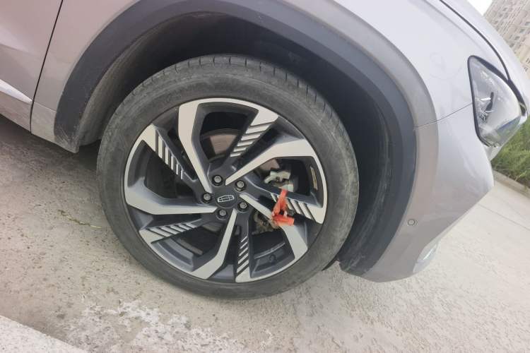Used Geely Auto Monjaro L 2021 2.0TD DCT EVO Two-Wheel Drive Smart Luxury Version Right Front Wheel Hub
