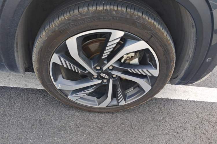 Used Geely Auto Monjaro L 2021 2.0TD DCT EVO Two-Wheel Drive Smart Luxury Version Right Front Wheel Hub