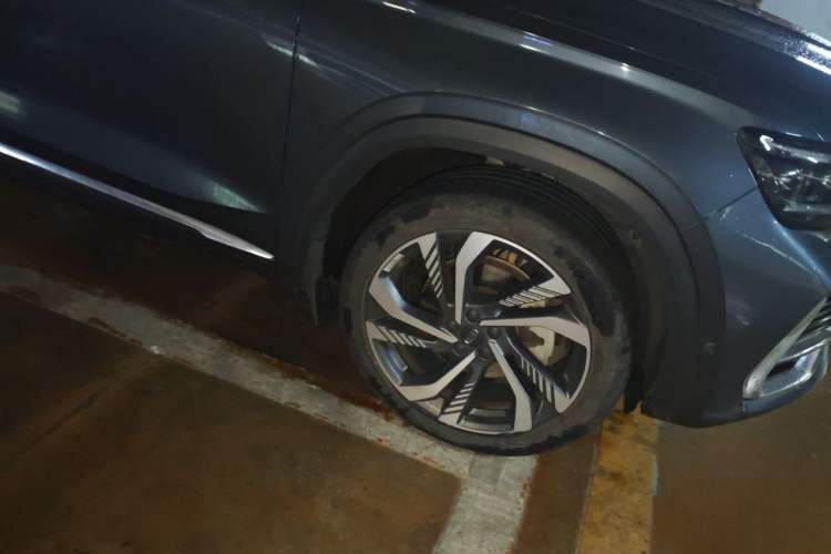 Used Geely Auto Monjaro L 2021 2.0TD DCT EVO Two-Wheel Drive Smart Luxury Version Right Front Wheel Hub