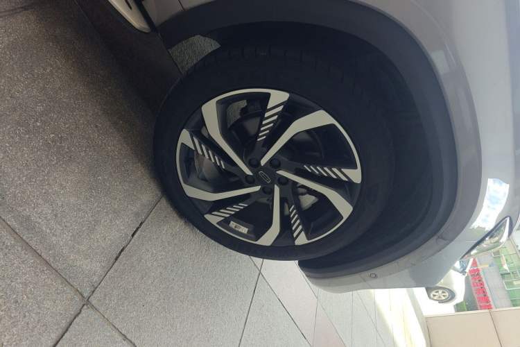 Used Geely Auto Monjaro L 2021 2.0TD DCT EVO Two-Wheel Drive Smart Luxury Version Right Front Wheel Hub