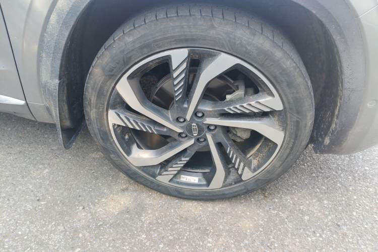 Used Geely Auto Monjaro L 2021 2.0TD DCT EVO Two-Wheel Drive Smart Luxury Version Right Front Wheel Hub
