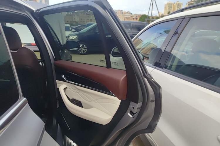 Used Geely Auto Monjaro L 2021 2.0TD DCT EVO Two-Wheel Drive Smart Luxury Version Right Rear Door Interior