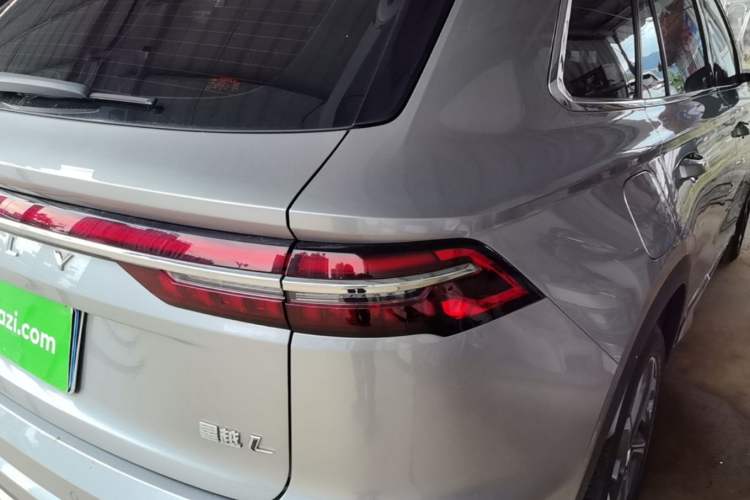 Used Geely Auto Monjaro L 2021 2.0TD DCT EVO Two-Wheel Drive Prestige Version Right Rear Taillight
