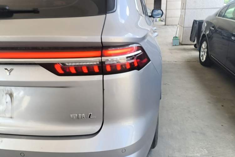 Used Geely Auto Monjaro L 2021 2.0TD DCT EVO Two-Wheel Drive Prestige Version Right Rear Taillight