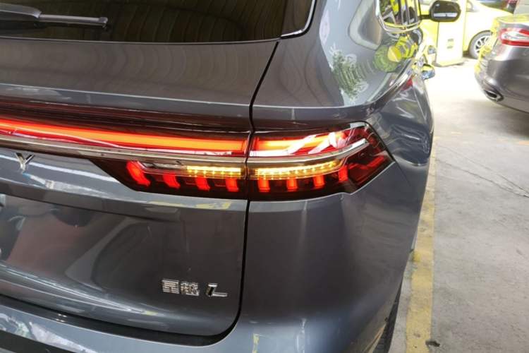 Used Geely Auto Monjaro L 2021 2.0TD DCT EVO Two-Wheel Drive Smart Luxury Version Right Rear Taillight