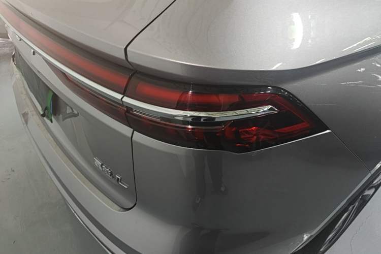 Used Geely Auto Monjaro L 2021 2.0TD DCT EVO Two-Wheel Drive Smart Luxury Version Right Rear Taillight