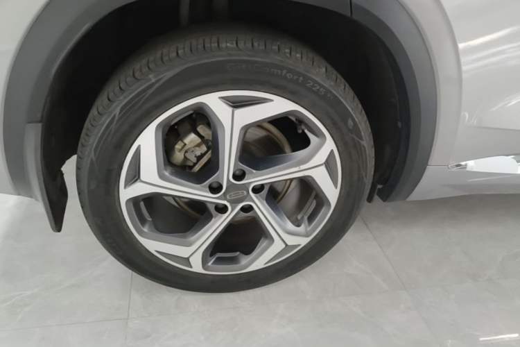 Used Geely Auto Monjaro L 2021 2.0TD DCT EVO Two-Wheel Drive Prestige Version Right Rear Wheel Hub
