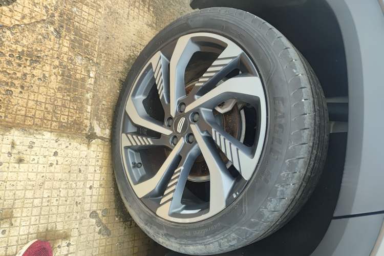 Used Geely Auto Monjaro L 2021 2.0TD DCT EVO Two-Wheel Drive Smart Luxury Version Right Rear Wheel Hub