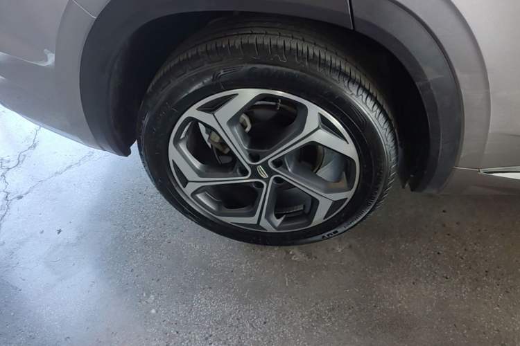 Used Geely Auto Monjaro L 2021 2.0TD DCT EVO Two-Wheel Drive Prestige Version Right Rear Wheel Hub