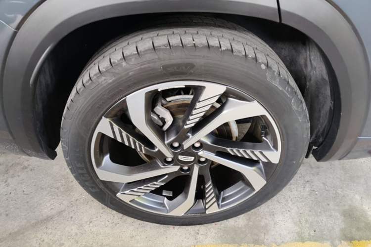 Used Geely Auto Monjaro L 2021 2.0TD DCT EVO Two-Wheel Drive Smart Luxury Version Right Rear Wheel Hub