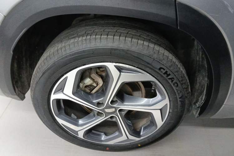 Used Geely Auto Monjaro L 2021 2.0TD DCT EVO Two-Wheel Drive Prestige Version Right Rear Wheel Hub
