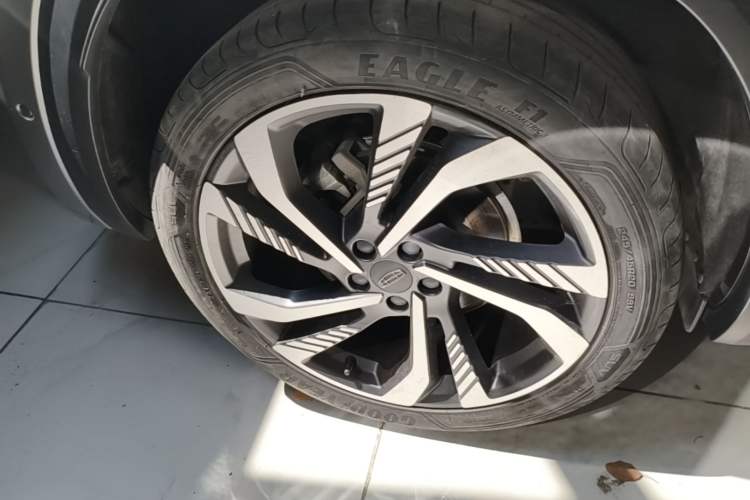 Used Geely Auto Monjaro L 2021 2.0TD DCT EVO Two-Wheel-Drive Flagship Version Right Rear Wheel Hub