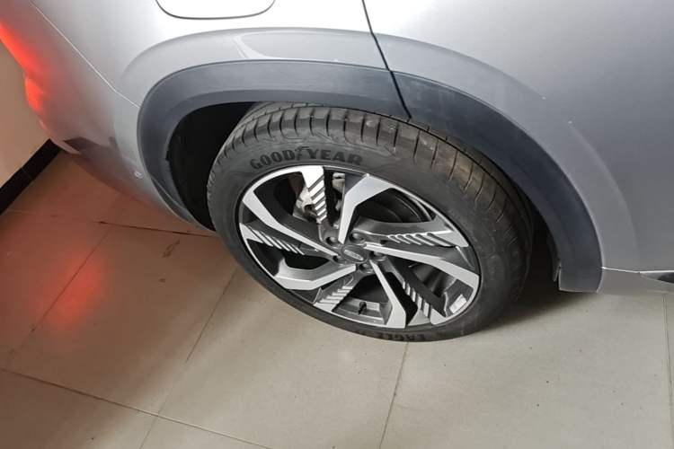 Used Geely Auto Monjaro L 2021 2.0TD DCT EVO Two-Wheel Drive Smart Luxury Version Right Rear Wheel Hub