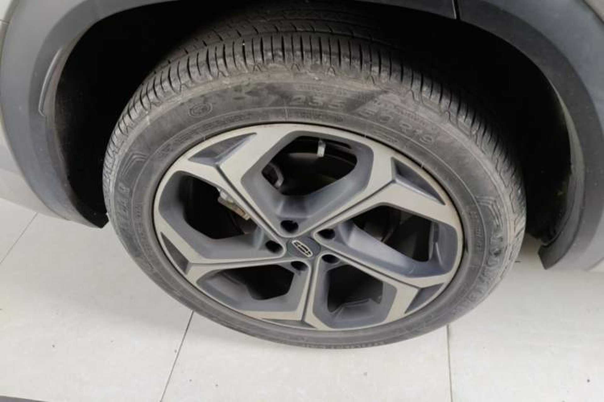 Used Geely Auto Monjaro L 2021 2.0TD DCT EVO Two-Wheel Drive Prestige Version Right Rear Wheel Hub