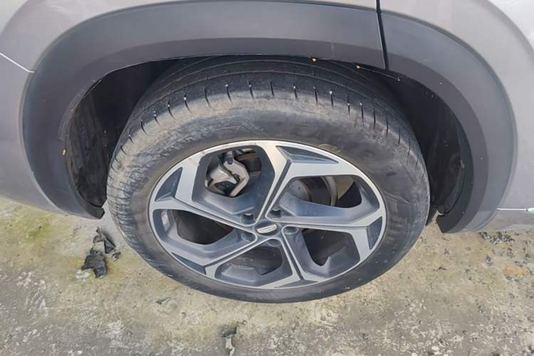 Used Geely Auto Monjaro L 2021 2.0TD DCT EVO Two-Wheel Drive Prestige Version Right Rear Wheel Hub