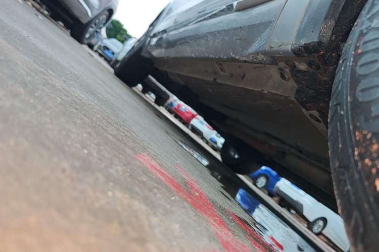 Used Geely Auto Monjaro L 2021 2.0TD DCT EVO Two-Wheel Drive Prestige Version Right Side Sill