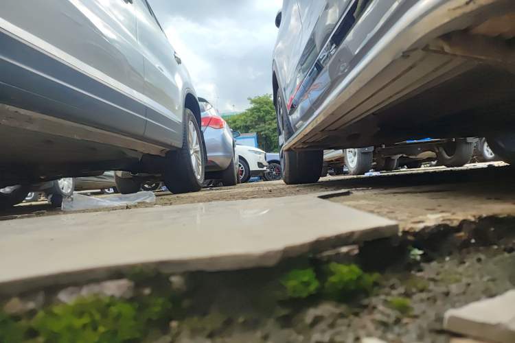 Used Geely Auto Monjaro L 2021 2.0TD DCT EVO Two-Wheel Drive Smart Luxury Version Right Side Sill