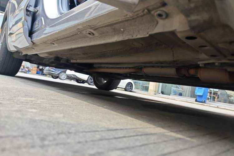 Used Geely Auto Monjaro L 2021 2.0TD DCT EVO Two-Wheel Drive Prestige Version Right Side Sill