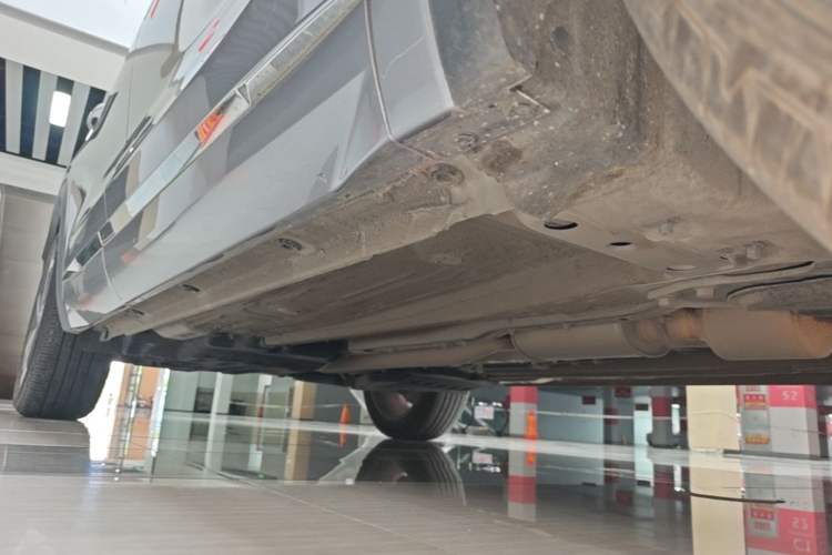 Used Geely Auto Monjaro L 2021 2.0TD DCT EVO Two-Wheel Drive Prestige Version Right Side Sill