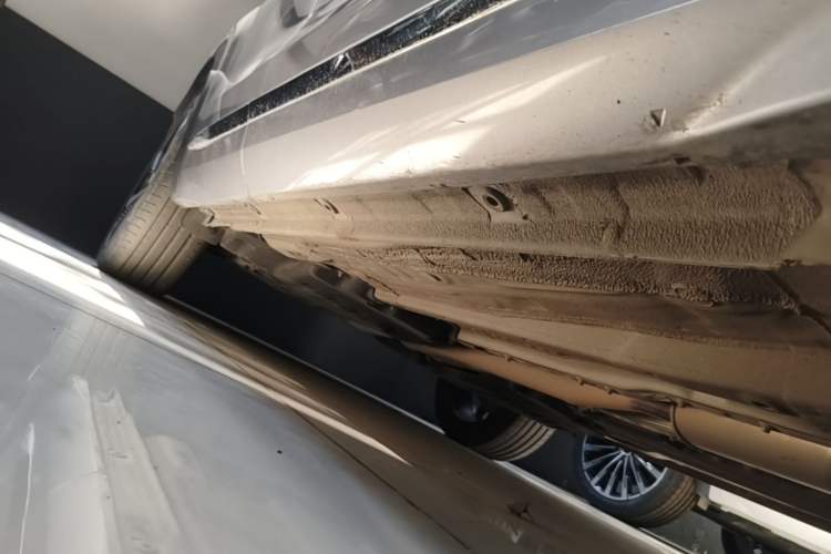 Used Geely Auto Monjaro L 2021 2.0TD DCT EVO Two-Wheel-Drive Flagship Version Right Side Sill